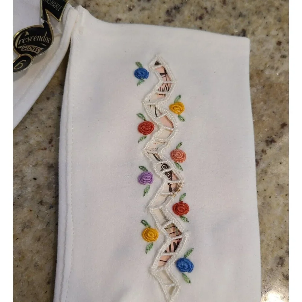 New! Women's Size XS-S 6 White Colorful Flower Cutout 8